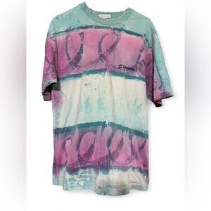 Vintage 90’s Z. Cavaricci Men's Purple and Teal Graphic Tee